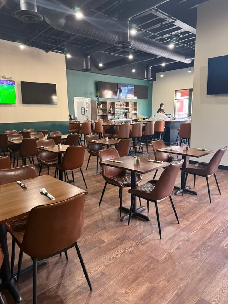 The dining room and bar at Chip Shots